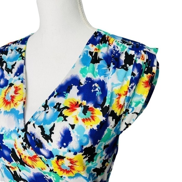 Yumi Kim Soho Mixer Wrap Dress Floral Print - Picture 7 of 12